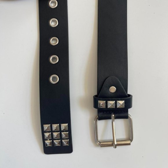 Y2K 2000s classic diamond-studded black and silver goth emo belt - Picture 5 of 7